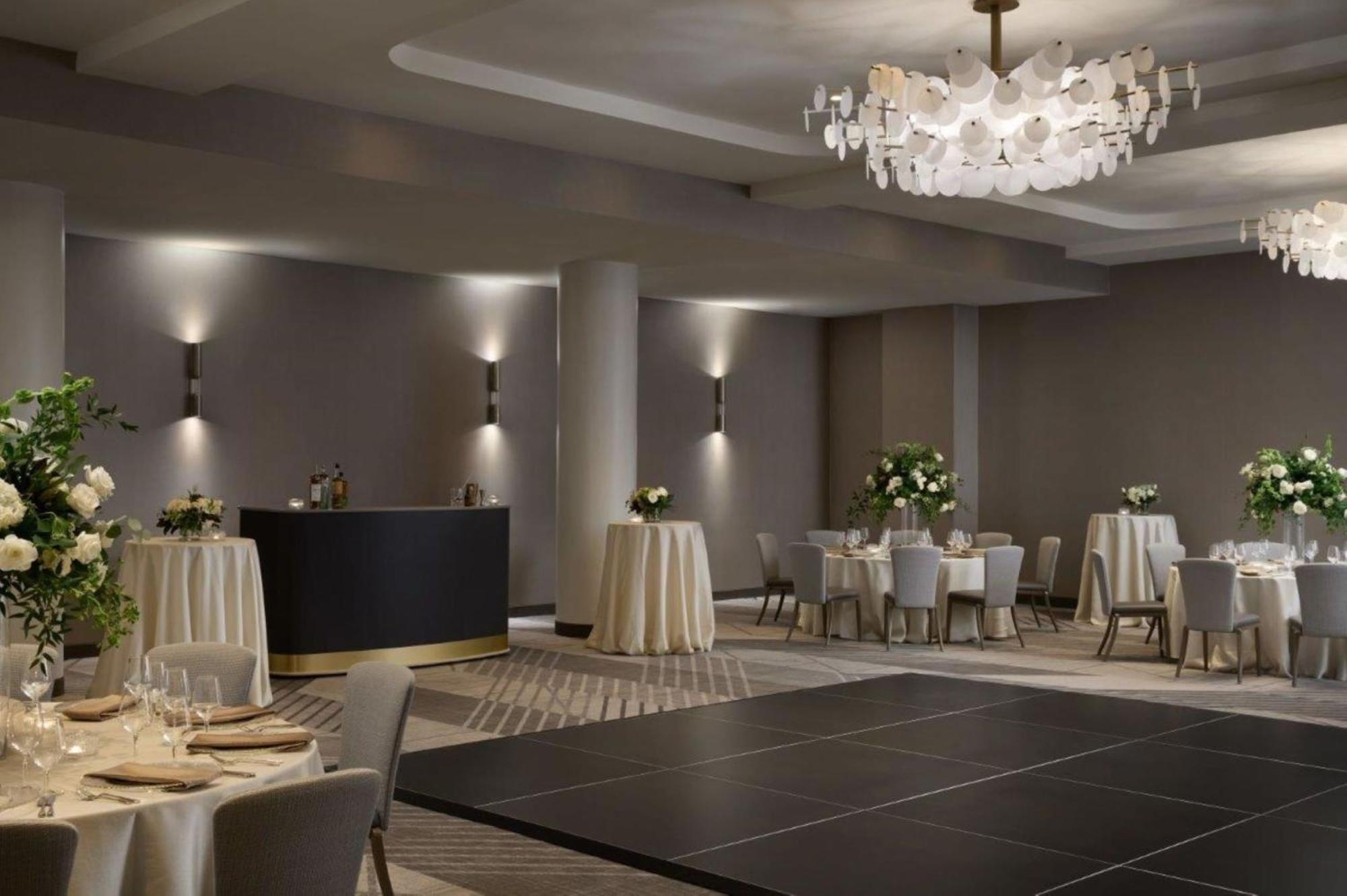 Отель Intercontinental Indianapolis By Ihg Экстерьер фото